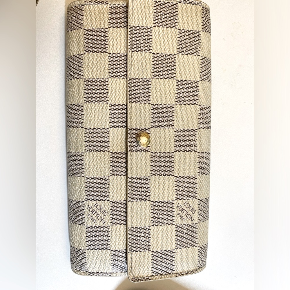 Louis Vuitton Damier Azur wallet